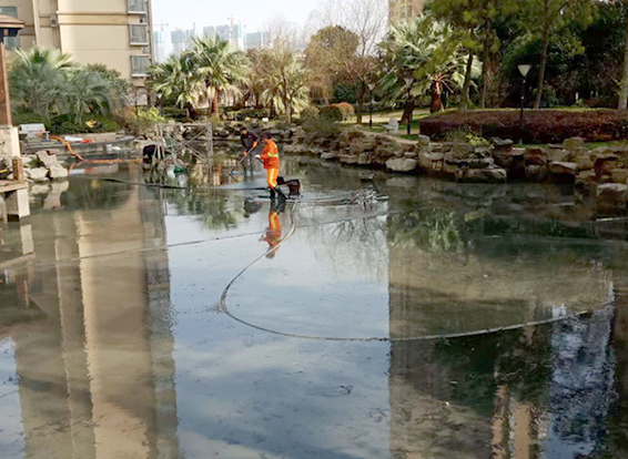 环翠景观池淤泥清理